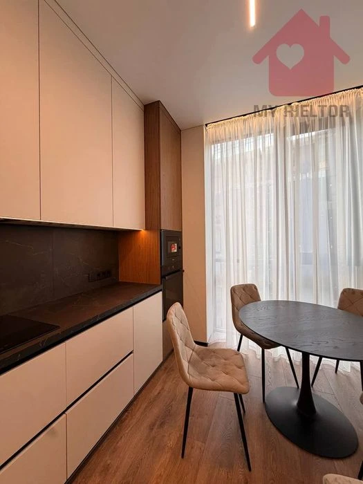 Продаж однокімнатної квартири ЖК Uzh Towers