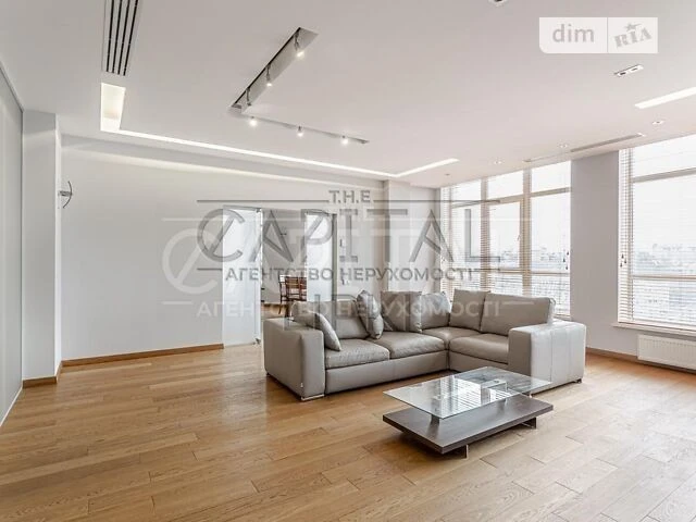 Sale of 3-room apartment 170 sq. m. on Andriy Verkhoglyada St. 5 • I