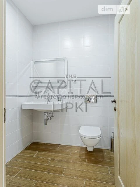 Sale of 3-room apartment 170 sq. m. on Andriy Verkhoglyada St. 5 • I