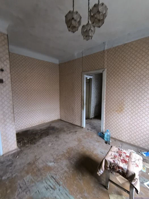 Price reduction!! Sale of 2-room apartment for renovation, Morozova Street