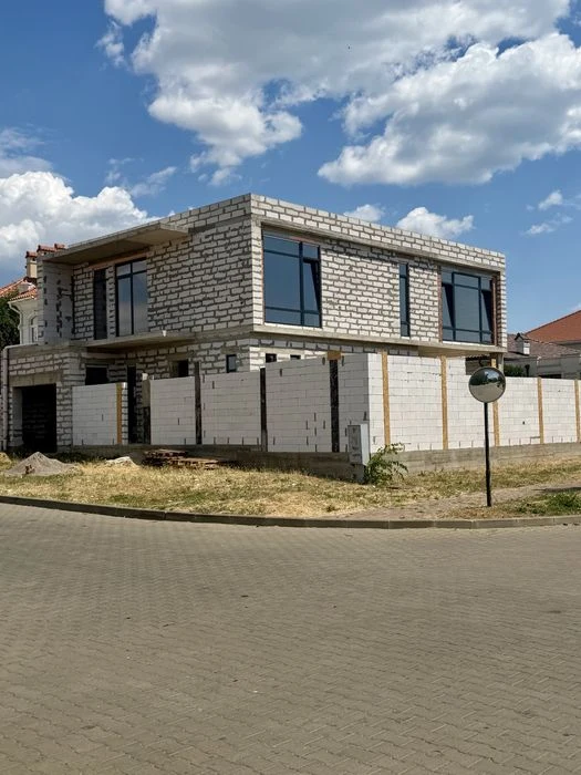 Sauvignon. New House 265 sq.m. Under decoration.