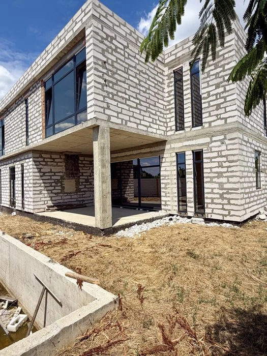 Sauvignon. New House 265 sq.m. Under decoration.