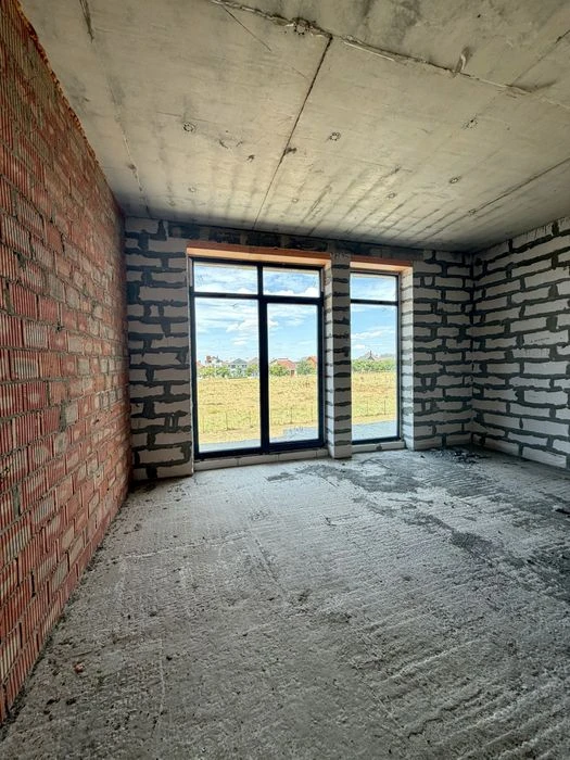 Sauvignon. New House 265 sq.m. Under decoration.
