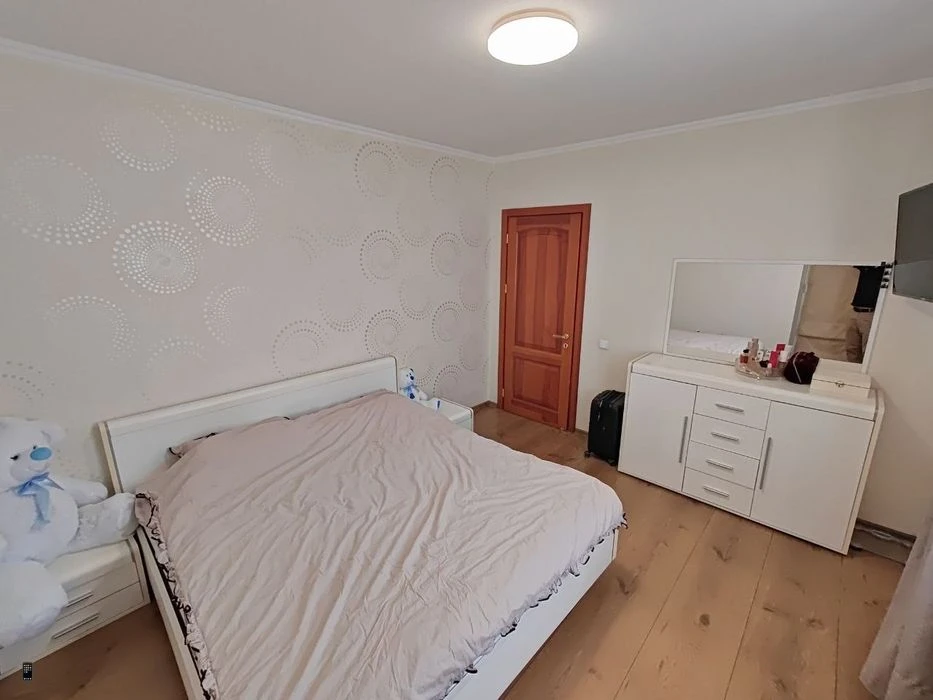 No commission I will sell a 2-room apartment in the Sozidatel residential complex