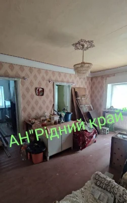 Без комісії! Продамо 3у кв з автономним опаленням р-н Балакі