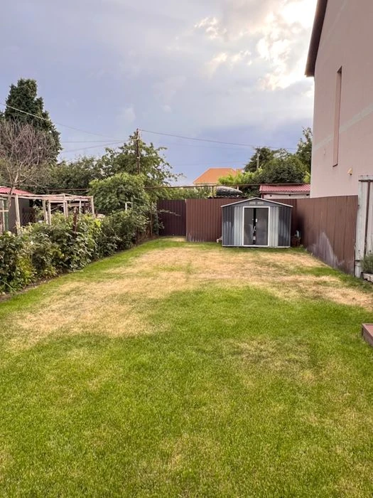 I will sell a wonderful house, Fontan and Tairova, st. whaling,