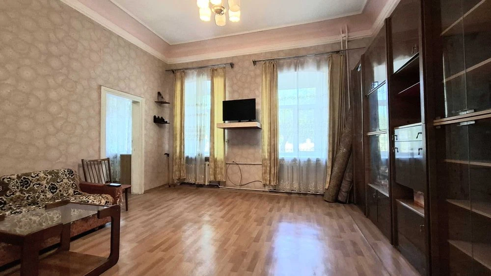 3 комнатная квартира на Новосельского/Пастера, 482084
