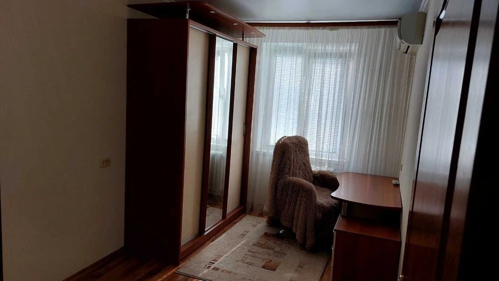 2-room apartment in Teremki, Lyatoshynskogo St., metro station
