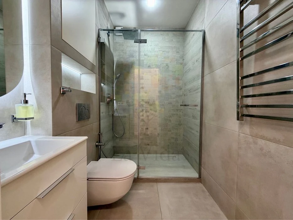 No commission/ Sale of 2-room apartment in Faina Town residential complex/Salyutna/ 79 m2