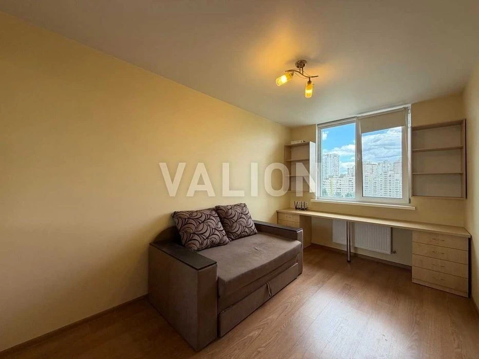 2-room apartment for sale at Ronald Reagan 40. Troeshchyna