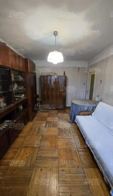 BV S4 Selling a 3-room apartment for renovation on Vostochny St. M