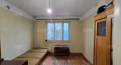 BV S4 Selling a 3-room apartment for renovation on Vostochny St. M