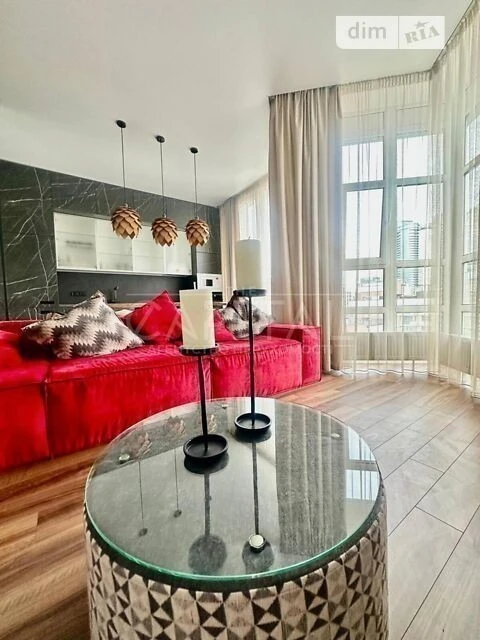 Продаж 3к квартири 135 кв. м на вул. Василя Тютюнника • ID 3