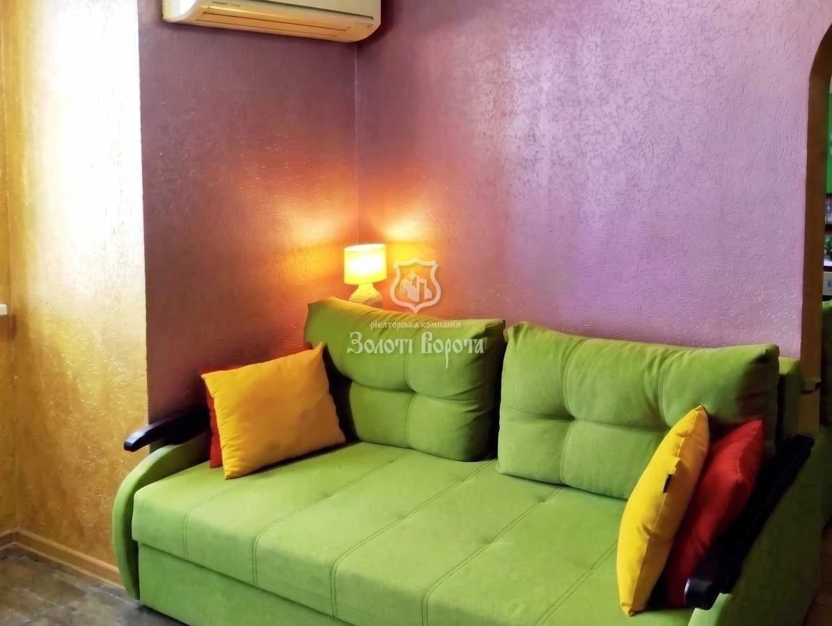 1-room apartment for sale 61.2 m², Kharkivske shosse, 19A