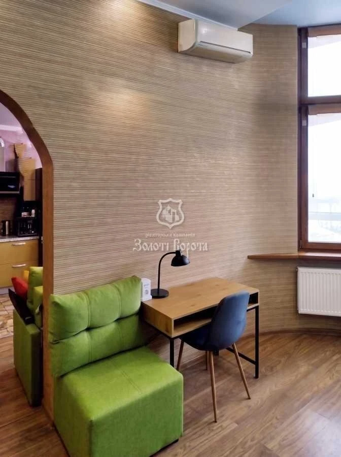 1-room apartment for sale 61.2 m², Kharkivske shosse, 19A