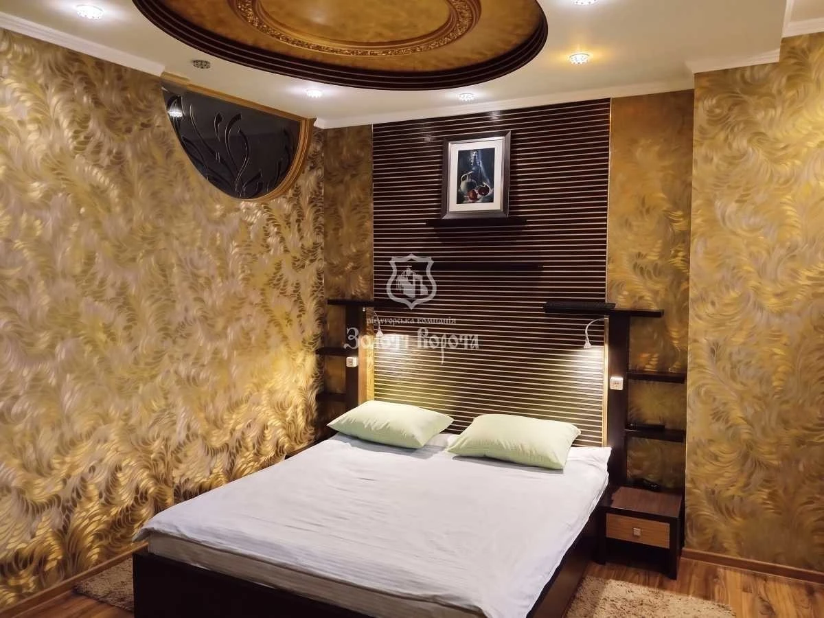 1-room apartment for sale 61.2 m², Kharkivske shosse, 19A