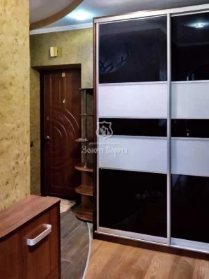 1-room apartment for sale 61.2 m², Kharkivske shosse, 19A