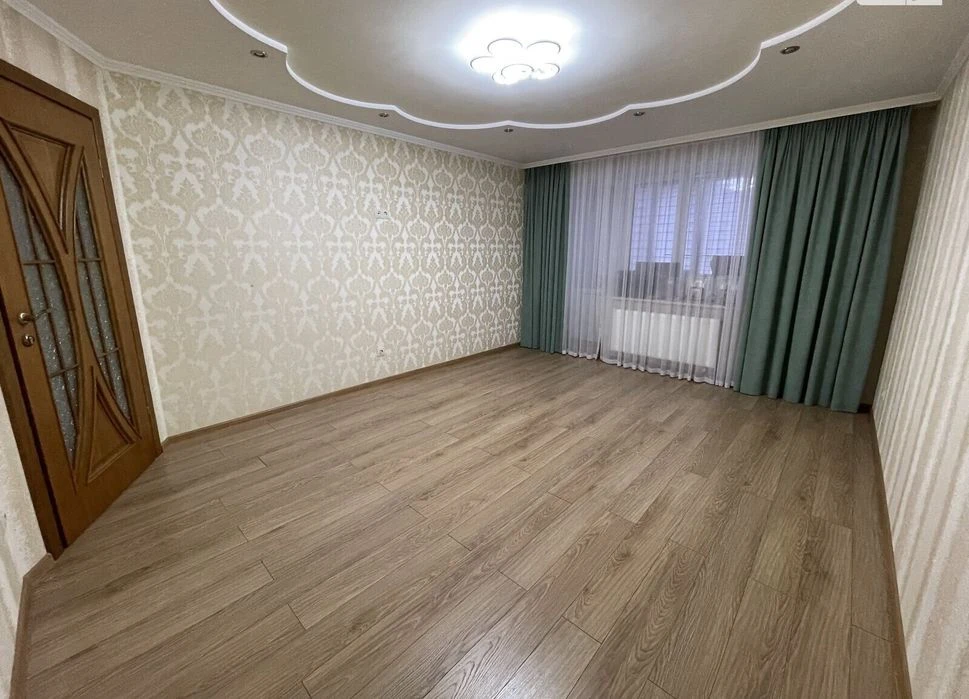 2к усе залишається! Є місце для відпочинку, багато паркомісц