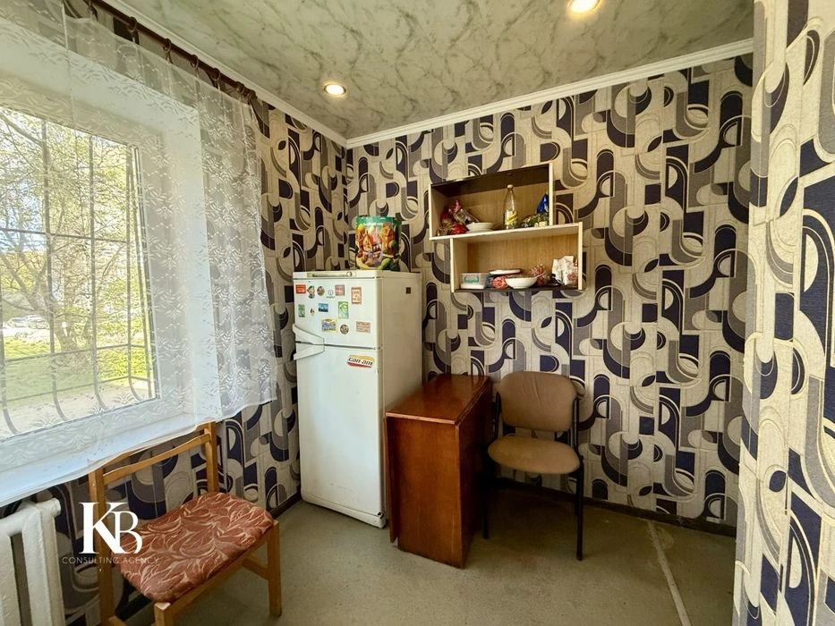 Продам 3 комнатную квартиру 12 Квартал, ул.Гладкова, Тера.