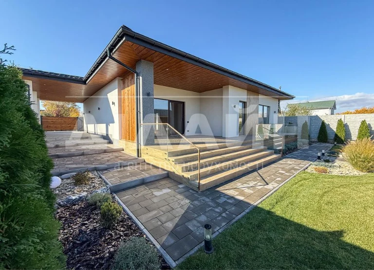 New fabulous house in a beautiful area