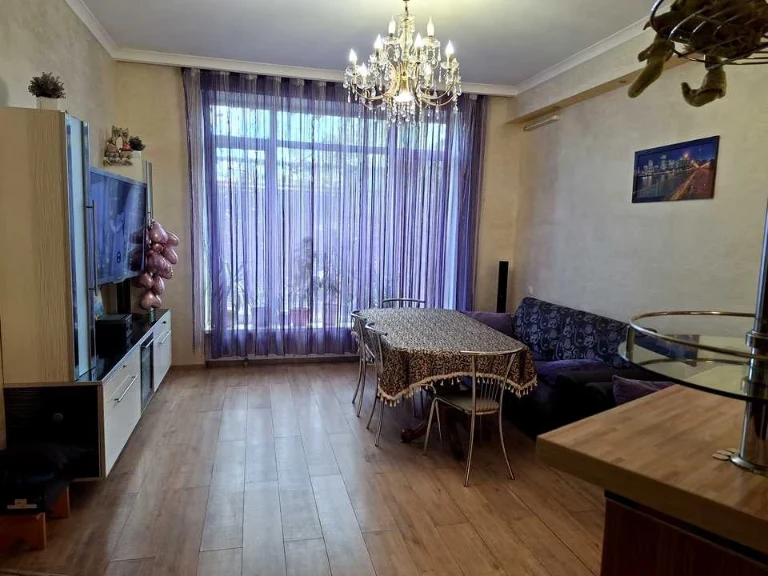 Apartment. Dnipro, Araratskaya St.