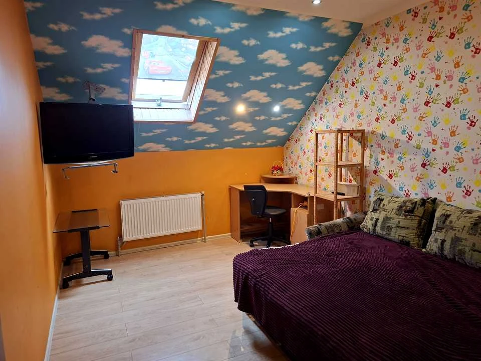 Apartment. Dnipro, Araratskaya St.
