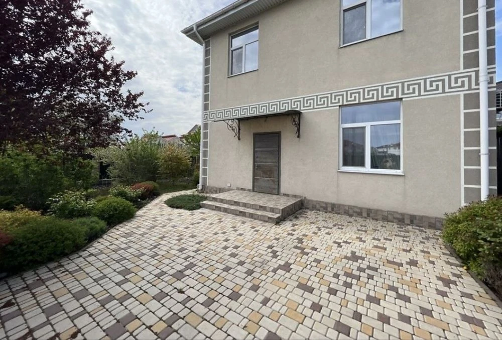 Budget house in Sauvignon