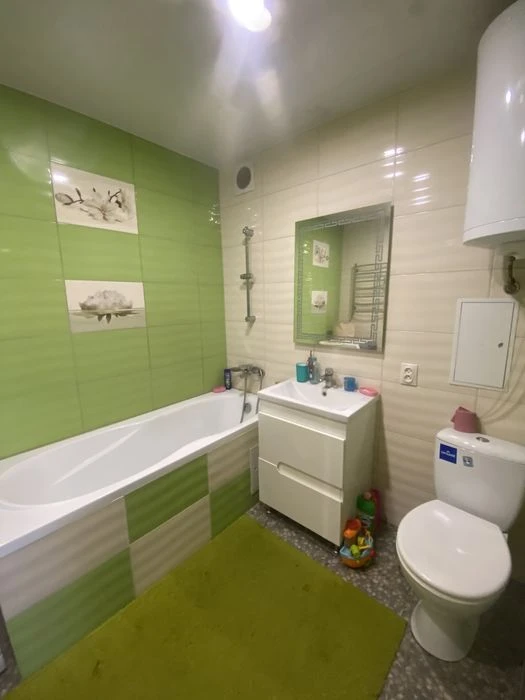 I will sell a 3-room apartment with furniture and appliances in Dnipro.