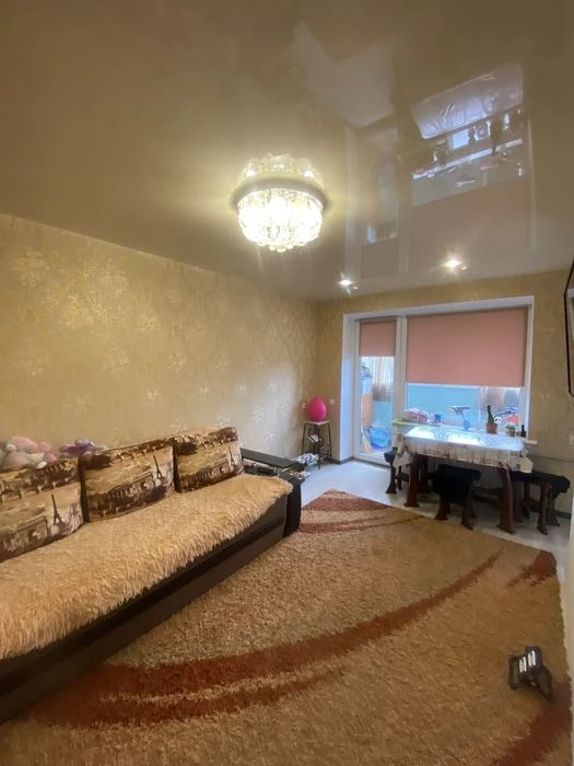 I will sell a 3-room apartment with furniture and appliances in Dnipro.