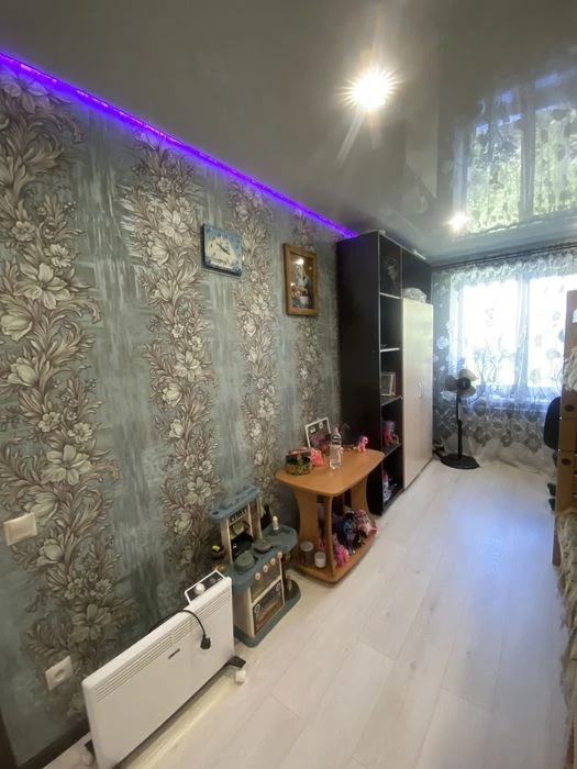 I will sell a 3-room apartment with furniture and appliances in Dnipro.