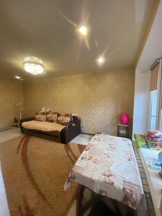 I will sell a 3-room apartment with furniture and appliances in Dnipro.