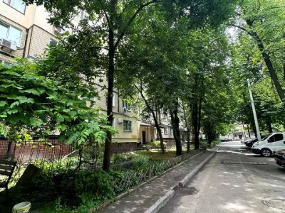 Квартира. Днепр, жилой массив Тополь-1 ул.