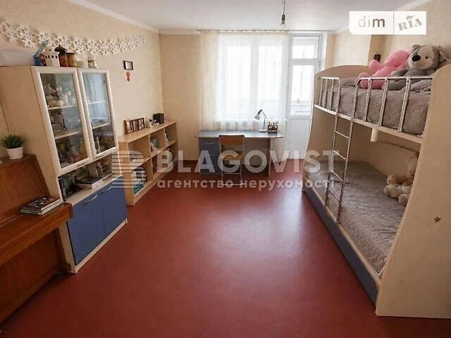 Продаж 3к квартири 120 кв. м на вул. Олени Пчілки 5 • ID 346