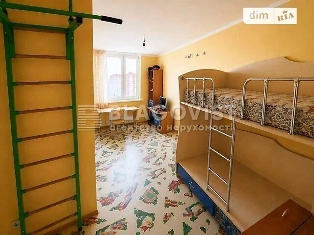 Продаж 3к квартири 120 кв. м на вул. Олени Пчілки 5 • ID 346