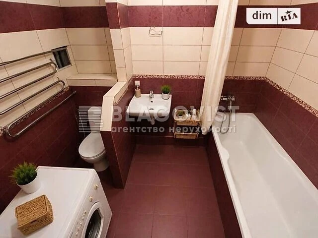 Продаж 3к квартири 120 кв. м на вул. Олени Пчілки 5 • ID 346