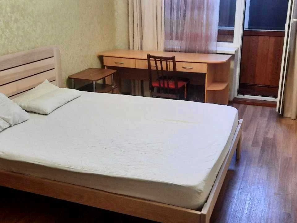 Apartment. Kharkiv, Kyrgyzka St.