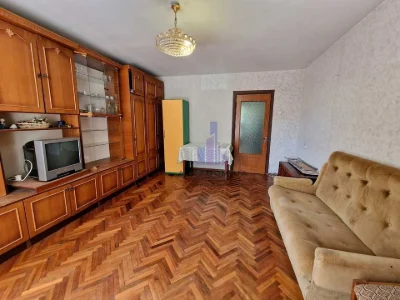 Квартира. Киев, ул. (Горького)