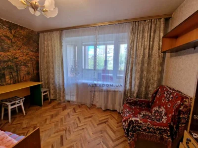 Квартира. Киев, ул. (Горького)