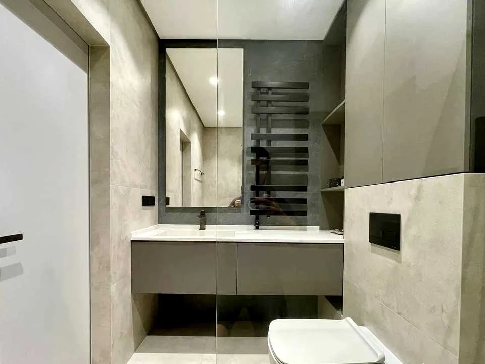 Apartment. Ivano-Frankivsk, Yuliana Pelesha St., 5, k