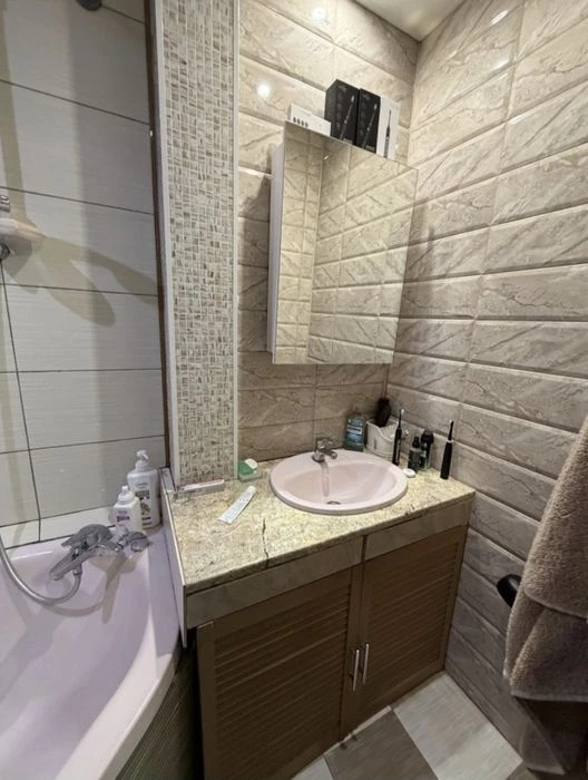 Продажа 3ой полнометражной квартиры в Днепровском р-не