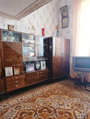 Дворівнева квартира у котеджі по Демократичній