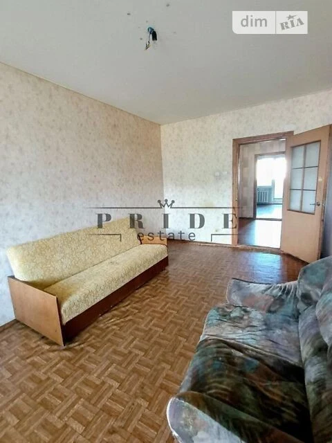 For sale 2-room apartment 69 sq. m. on Dragomanova Street 14 • ID 3455