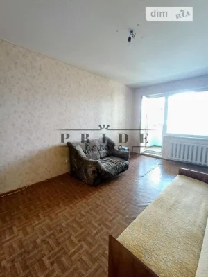 For sale 2-room apartment 69 sq. m. on Dragomanova Street 14 • ID 3455