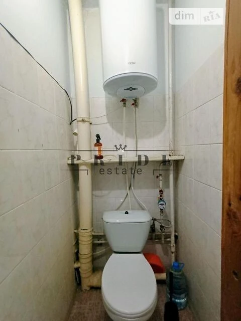 For sale 2-room apartment 69 sq. m. on Dragomanova Street 14 • ID 3455