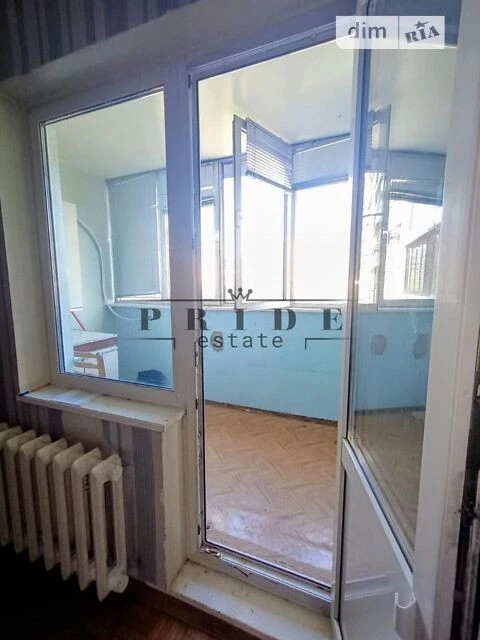 For sale 2-room apartment 69 sq. m. on Dragomanova Street 14 • ID 3455
