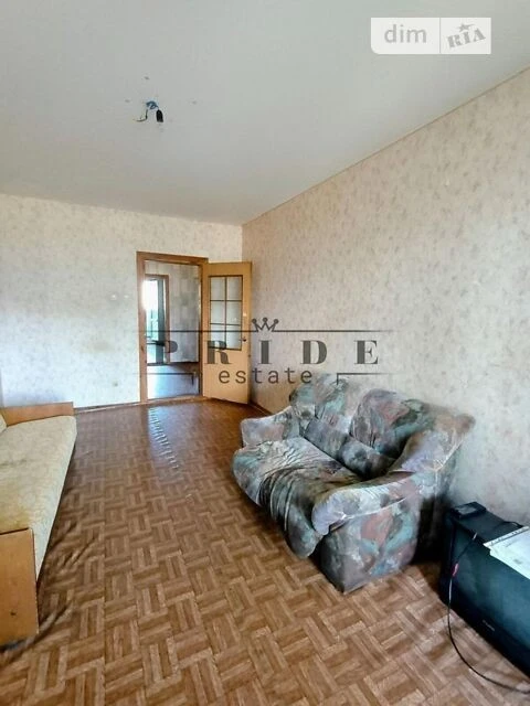 For sale 2-room apartment 69 sq. m. on Dragomanova Street 14 • ID 3455