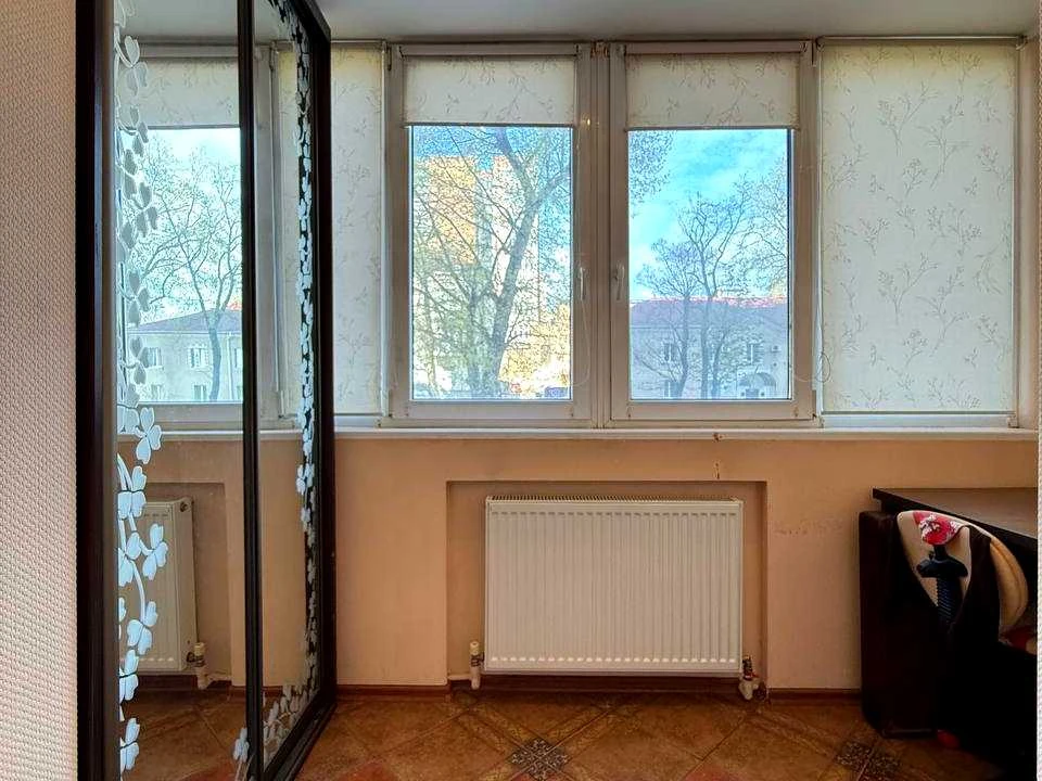 Квартира. Днепр, Братьев Воробьев ул. (Дмитрия Кедрина)