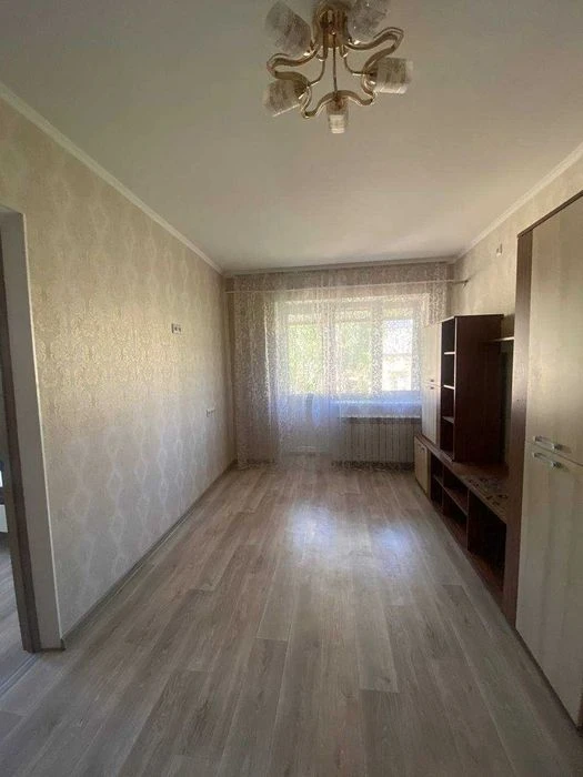 Продажа: 2-комнатная квартира в районе Слободка.