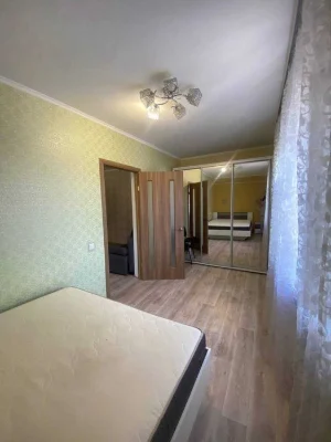 Продажа: 2-комнатная квартира в районе Слободка.