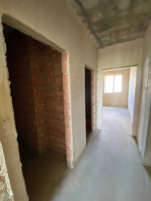 Продам 2-комнатную квартиру в новостройке 66 метров.